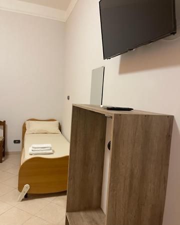 Bed and Breakfast Dimora Nonna Ada Aradeo Екстер'єр фото