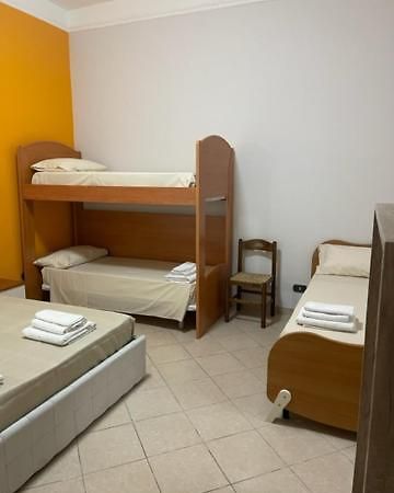 Bed and Breakfast Dimora Nonna Ada Aradeo Екстер'єр фото